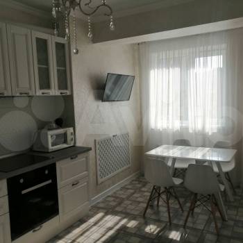 Сдается 1-комнатная квартира, 44 м²