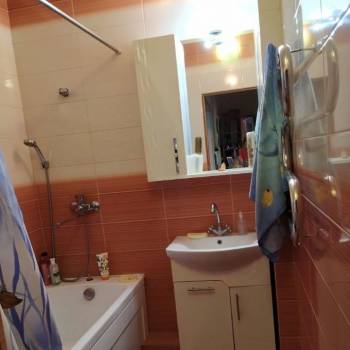 Сдается 1-комнатная квартира, 60 м²