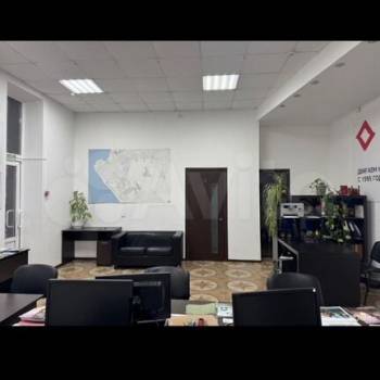 Продается Нежилое помещение, 110 м²