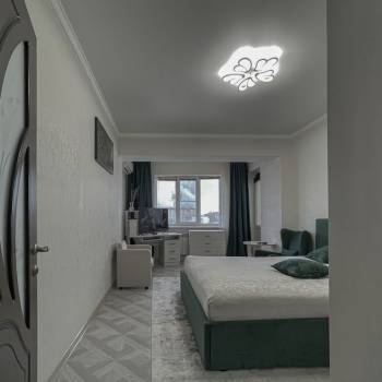 Продается 1-комнатная квартира, 54,3 м²