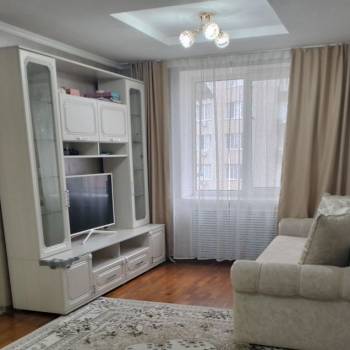 Продается Многокомнатная квартира, 120 м²