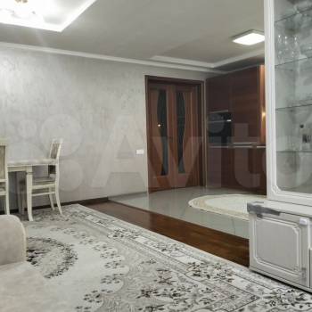 Продается Многокомнатная квартира, 120 м²