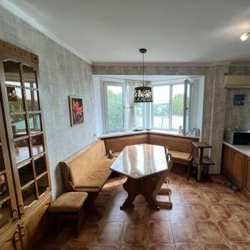 Продается Многокомнатная квартира, 115 м²