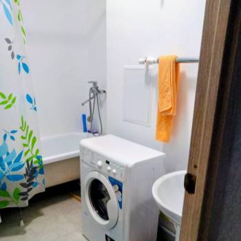 Сдается 2-х комнатная квартира, 65 м²