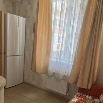 Сдается 1-комнатная квартира, 46 м²