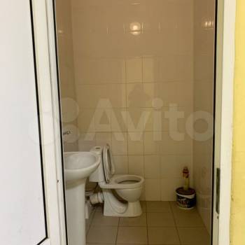 Сдается Нежилое помещение, 72,8 м²