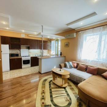 Продается 1-комнатная квартира, 51 м²