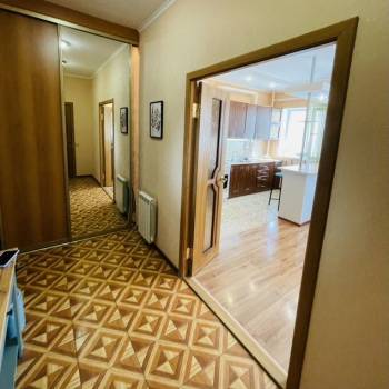 Продается 1-комнатная квартира, 51 м²