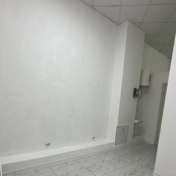 Сдается Нежилое помещение, 12 м²