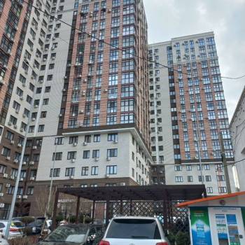 Продается 1-комнатная квартира, 39 м²
