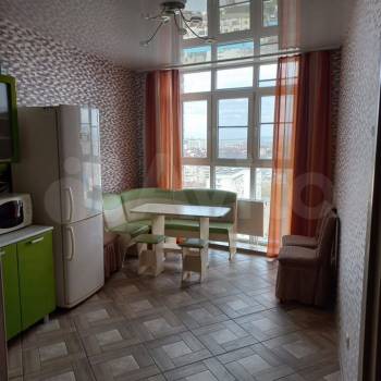 Продается 1-комнатная квартира, 39 м²