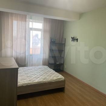 Сдается 1-комнатная квартира, 47 м²