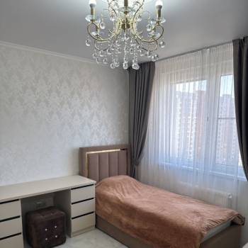 Сдается Многокомнатная квартира, 82 м²