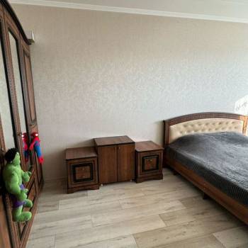 Продается 1-комнатная квартира, 37,5 м²