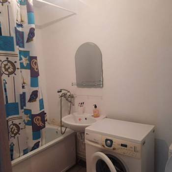 Сдается 1-комнатная квартира, 45 м²