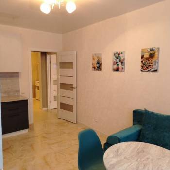 Сдается 1-комнатная квартира, 42 м²