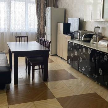 Продается 3-х комнатная квартира, 146 м²