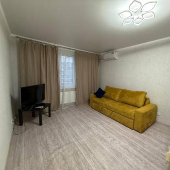 Сдается 1-комнатная квартира, 39 м²