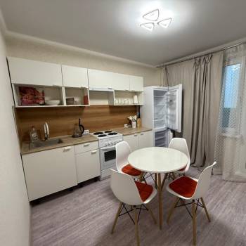 Сдается 1-комнатная квартира, 39 м²