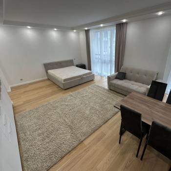 Продается 1-комнатная квартира, 38 м²