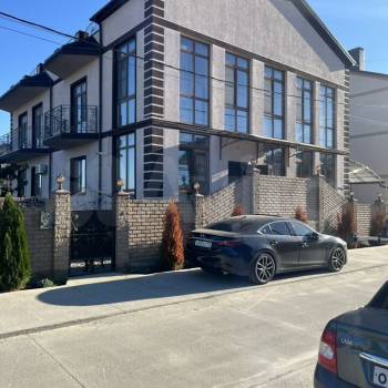 Продается Дом, 585 м²