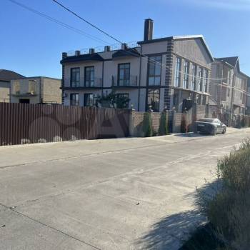 Продается Дом, 585 м²