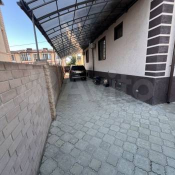 Продается Дом, 585 м²