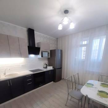 Сдается 1-комнатная квартира, 43 м²