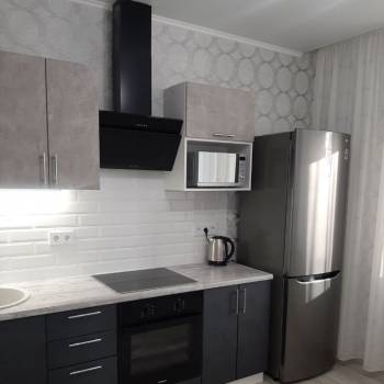 Сдается 1-комнатная квартира, 43 м²