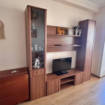 Продается 1-комнатная квартира, 47 м²