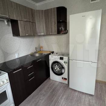 Сдается 1-комнатная квартира, 39 м²