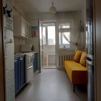 Сдается 1-комнатная квартира, 54 м²