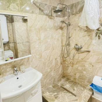 Продается 1-комнатная квартира, 41,7 м²