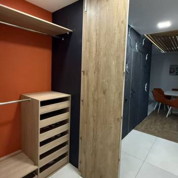 Продается Многокомнатная квартира, 80 м²