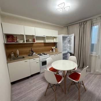 Сдается 1-комнатная квартира, 38 м²