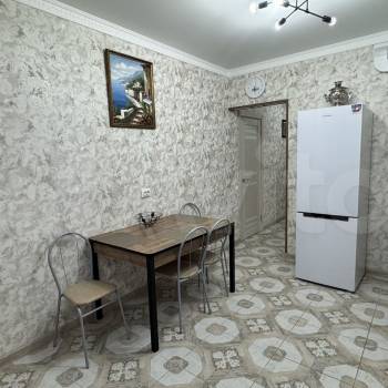 Сдается 1-комнатная квартира, 38 м²