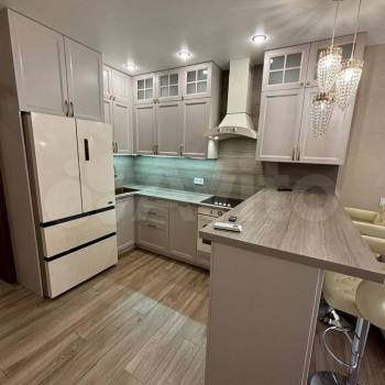 Продается 1-комнатная квартира, 49 м²