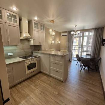 Продается 1-комнатная квартира, 49 м²