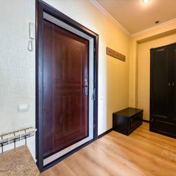 Продается 1-комнатная квартира, 40 м²