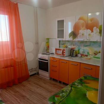 Сдается 1-комнатная квартира, 42 м²