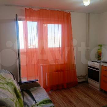 Сдается 1-комнатная квартира, 42 м²