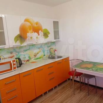 Сдается 1-комнатная квартира, 42 м²