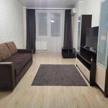 Сдается 1-комнатная квартира, 47,8 м²