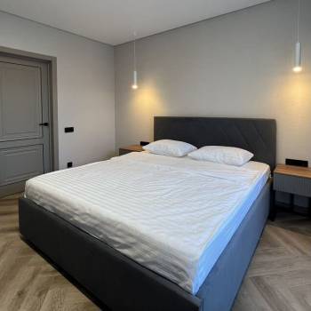 Сдается 1-комнатная квартира, 53 м²