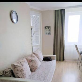 Продается 1-комнатная квартира, 56 м²