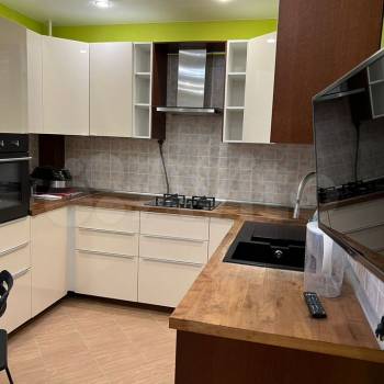 Продается Многокомнатная квартира, 113,6 м²