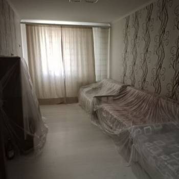 Продается 1-комнатная квартира, 42 м²