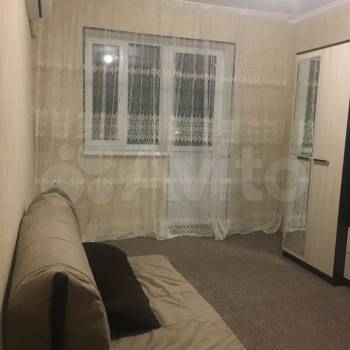 Сдается 1-комнатная квартира, 35 м²