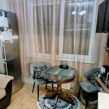 Продается 1-комнатная квартира, 42,8 м²
