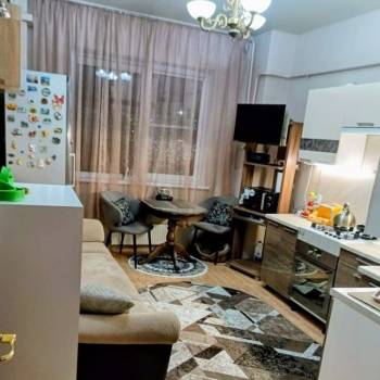Продается 1-комнатная квартира, 42,8 м²